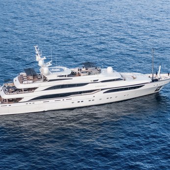 Lioness V yacht exterior 4