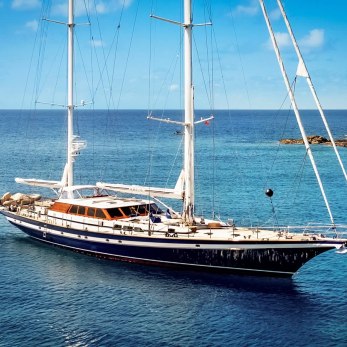 Abide yacht exterior 2