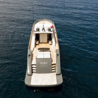 Vevekos yacht exterior 5