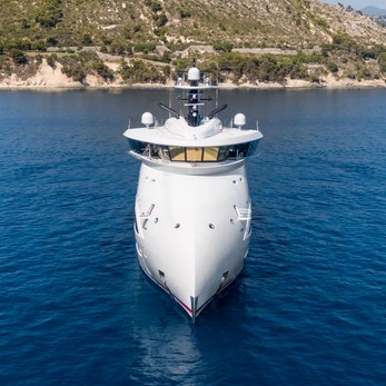 Olivia O yacht exterior 2