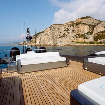 Mayar yacht exterior 3