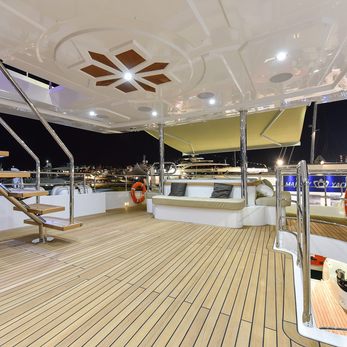 Amore yacht interior 3