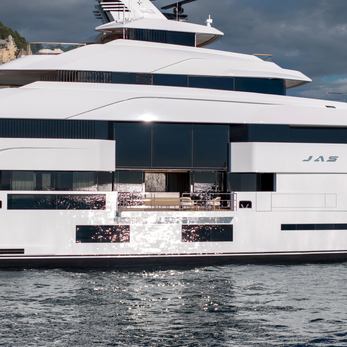 Jas yacht exterior 4