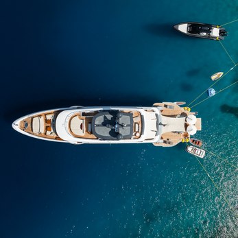 Joy yacht interior 3