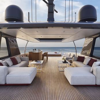 Too Cool yacht exterior 3