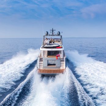 White Stuff yacht exterior 2