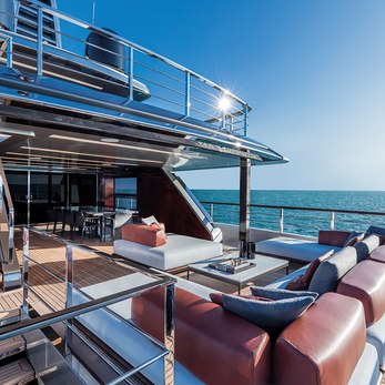 Kinship yacht exterior 3