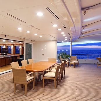 Tatoosh yacht interior 3