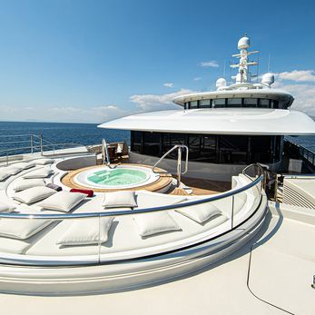 Meridian A yacht exterior 2