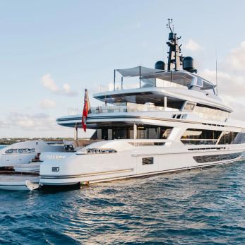 Daybreak yacht exterior 5