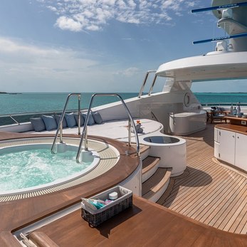 Reverie yacht exterior 3