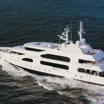 Double Haven yacht exterior 5