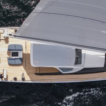 Alice yacht exterior 2