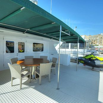 Voyager yacht exterior 4