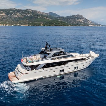 Marea yacht exterior 4