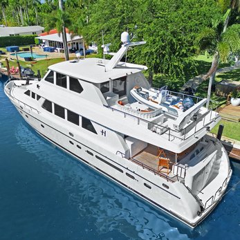 Miles Aweigh yacht exterior 5