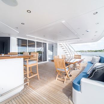 Lion's Den yacht interior 3