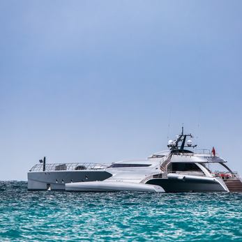 Galaxy of Happiness yacht exterior 4