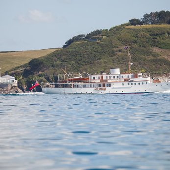 Malahne yacht exterior 4