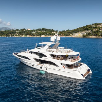 Lady Lillian yacht exterior 2