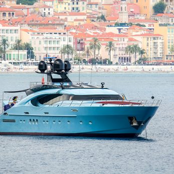 Waverunner yacht exterior 5