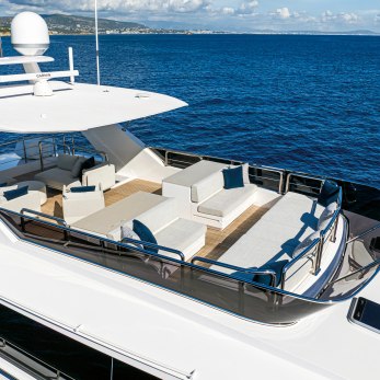 Horizon FD100 /912 yacht exterior 4