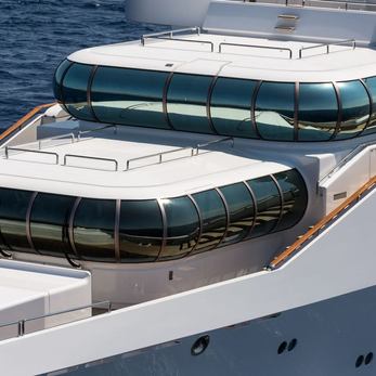 Zeus yacht exterior 2