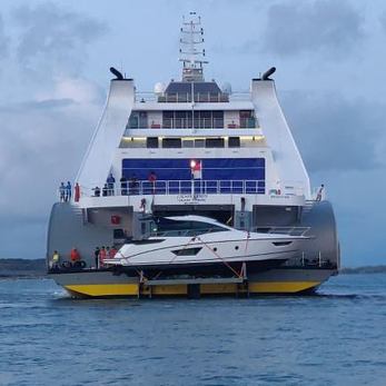 J7 Explorer yacht exterior 4
