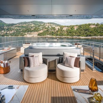 Sairu yacht exterior 3