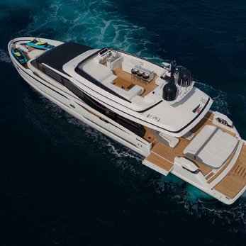 X One yacht exterior 5