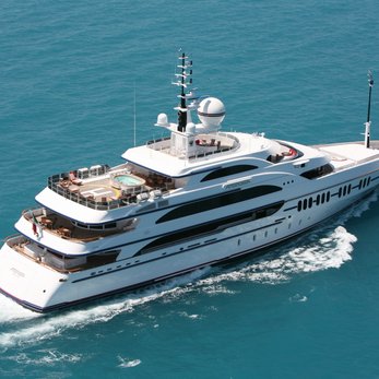 Amer yacht exterior 4