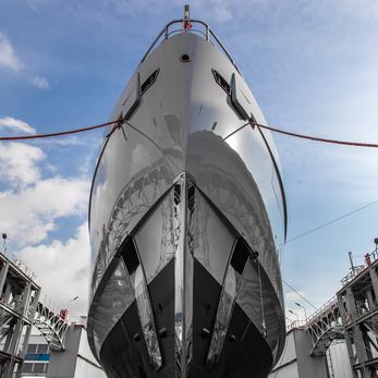 Singolare yacht exterior 2