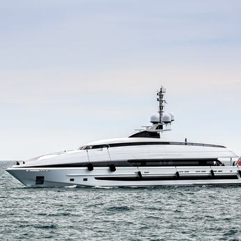 Crazy Me yacht exterior 4