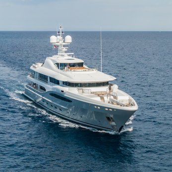 Ventum Maris yacht exterior 2