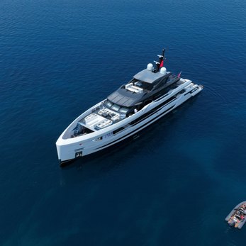 Legasea yacht exterior 4