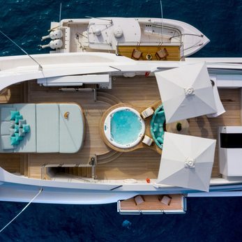 Balista yacht exterior 5