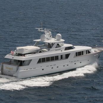 Ukara yacht exterior 5
