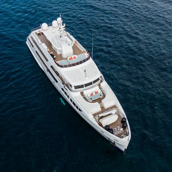 Kadimo's yacht exterior 4