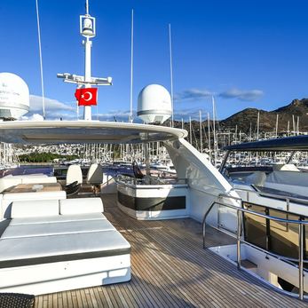 Merk yacht exterior 3