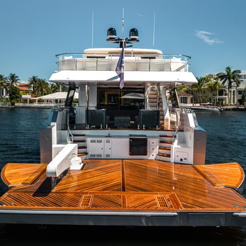 Ocean Alexander 28E/04 yacht exterior 5