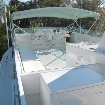 Capricho yacht interior 2
