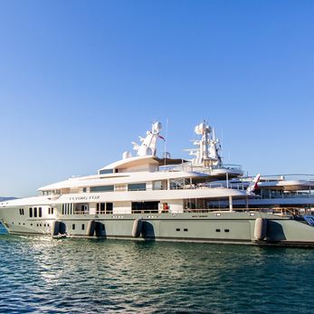 Dytan yacht exterior 2