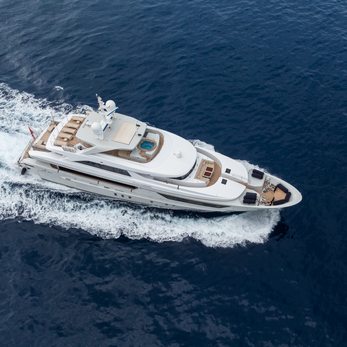Lammouche yacht exterior 3