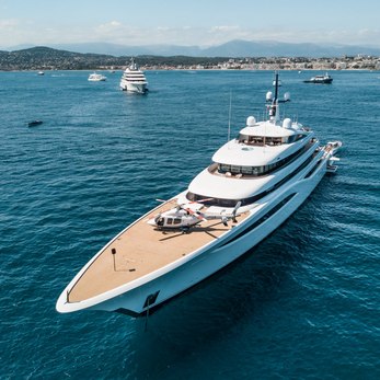 Faith yacht exterior 2