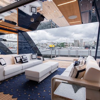 S5 yacht interior 4