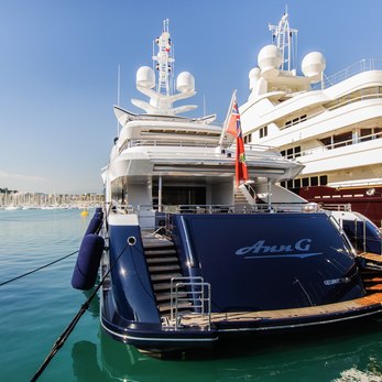 Julia yacht exterior 5