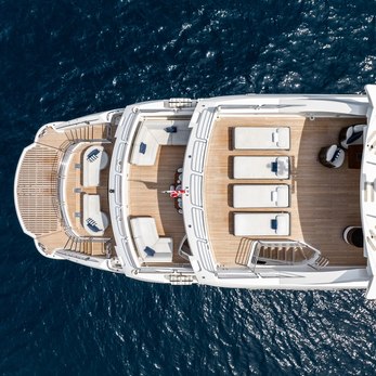 Anya yacht exterior 5