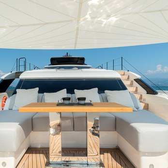 Eight13 yacht interior 2