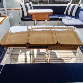Cabochon yacht interior 4