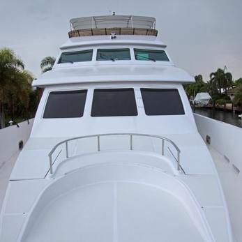 Glen Ellen yacht exterior 2